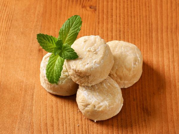 Polvorones crumbly almond cookies dusted with sugar