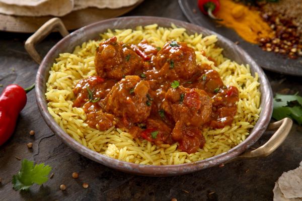 Boller i karry, Meatballs in Curry Sauce